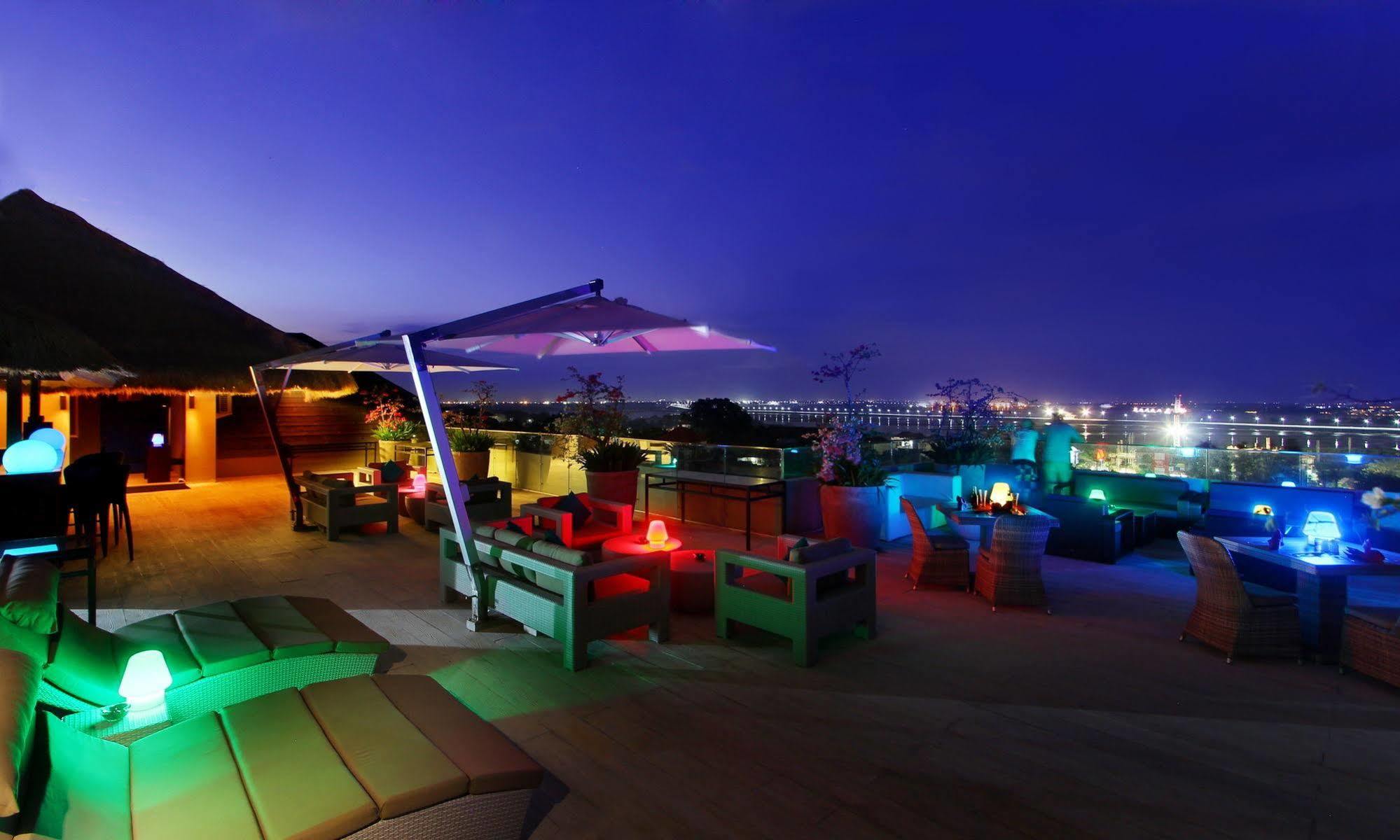 Hotel Amaroossa Bali 4*